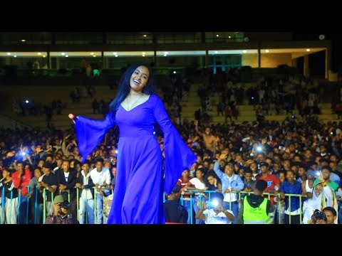 ሰላማዊት ንተጋሩ ኣብ መድረኽ ዝገርም ሰርፕራይዝ ጌራቶም