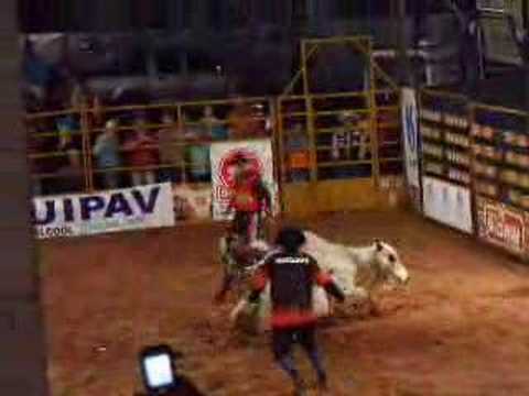 . Desafio Claudeny dos Santos X Touro Jóia .
