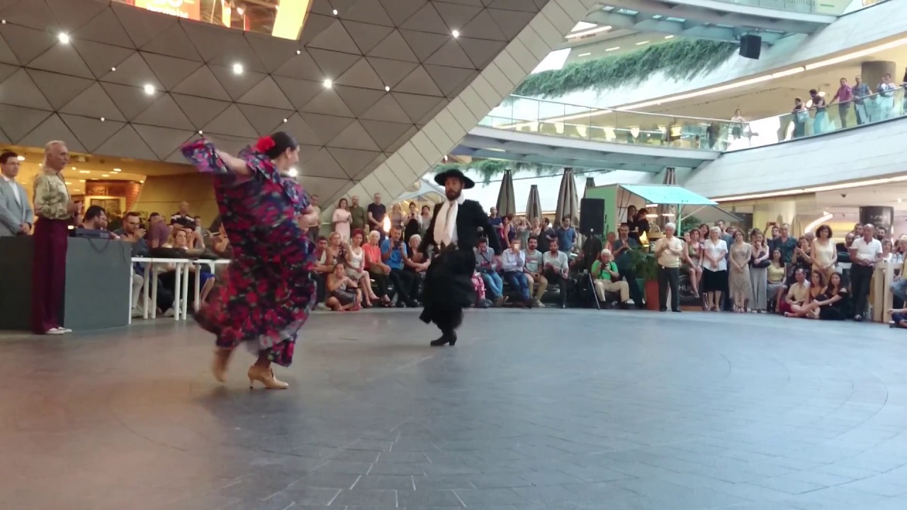 Victoria Matta & Mario Martinez. La Ian Arcaj / Duo Coplanacu ( Chacarera ) Kanyon Milongası.