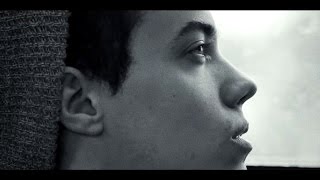 Video People Help The People de Leroy Sánchez