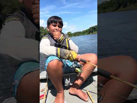 Rio Araguaia Aruanã Goiás #pescaria #pescacombambu #youtubeshorts #pesca #turismo #shorts