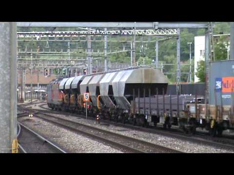 SBB Re 4/4 II Doppeltraktion Güterzug Olten