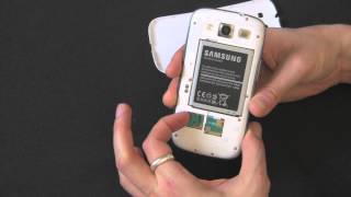 How To Remove Your SIM Card and MicroSD Card From Your Samsung Galaxy S3