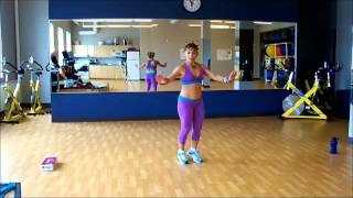 preview picture of video 'Zumba® With Yoyi La Cubana - Waka Waka'