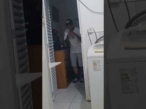 ninguém e trapper quando toca raça negra ????