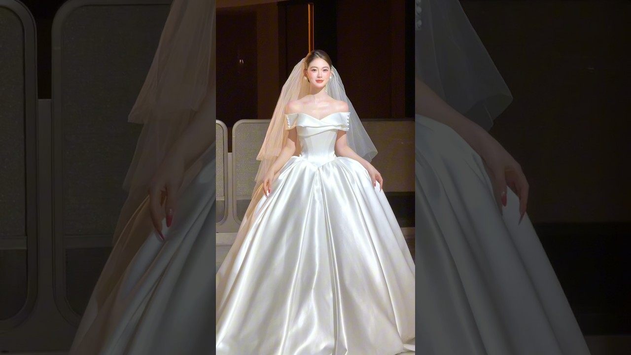 Wedding dress