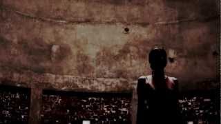 KATHRYN BEKER 2013 - VARGTIMMEN