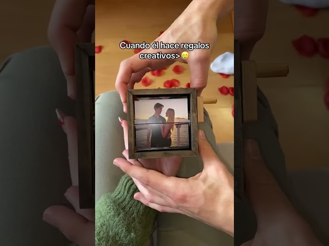 Vídeo relacionado con Xyvor Marco de Fotos Doble Cara 13x18 cm, Marco de Giratorio Fotos de Madera, Marcos de Fotos con Tapa Acrílica, para Regalos, Cumpleaños, Bodas, Navidad, Acción de Gracias, San Valentín