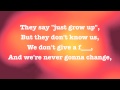 AVRIL LAVIGNE - HERE'S TO NEVER GROWING UP ...