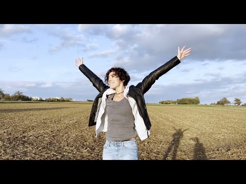 Video thumbnail for Happy When It Rains