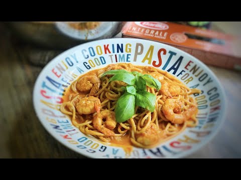 Spaghettis sauce tomates rôtie et crevettes