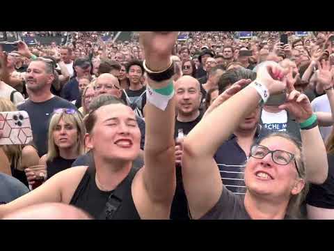 Depeche mode live - 17/06/23 London Twickenham - walking in my shoes live