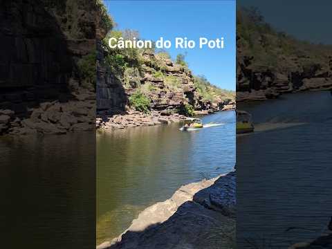 Passeio naútico no Cânion do Poti