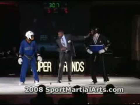 Jason Albini v James Davidson - 16-17 boys point sparring - 1st fight