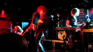 isis - 20 minutes / 40 years