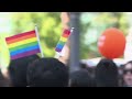 Thousands celebrate LGBTQ festival in Seoul - Video