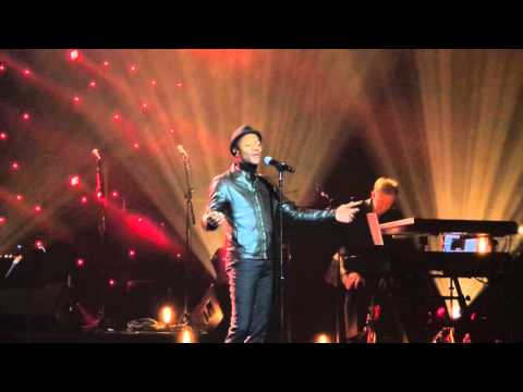 Aloe Blacc at John Lennon's 75th Birthday Concert 12-5-15, MSG, NYC