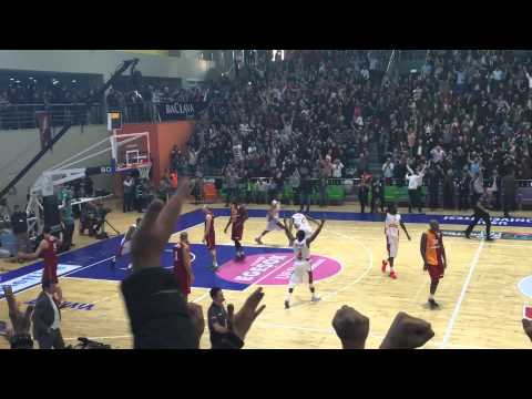 Khem Birch game winner dunk against Galatasaray. Muratbey Uşak Sportif 73-71 Galatasaray OB