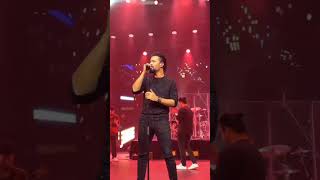 Download lagu Bheegi Yaadein (Wo Lamhe)  ft. Atif Aslam Live Concert mp3