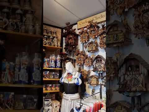 Souvenir shop in Volendam - The Netherlands. ( Citytrip )