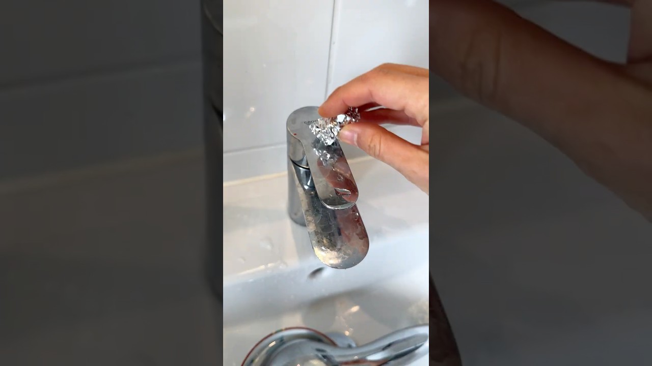 ✨A small hack for quick midweek cleans 🧽 #cleaninghacks #cleantok #watermarks #cleaningtips