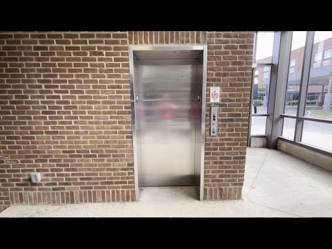 (Epic Fail) ThyssenKrupp Signa4 Hydraulic Elevator - G2 Public Garage - Grandview Heights, OH