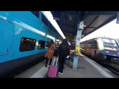 Part of a video titled comment prendre le train pour la première fois. - YouTube