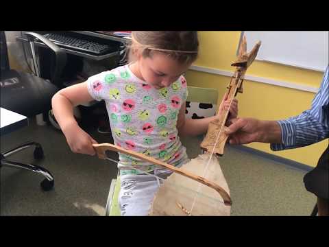 OS "Aleksa Dejovic" Krvavci JAVNI CAS - DEDA, DECA I GUSLE