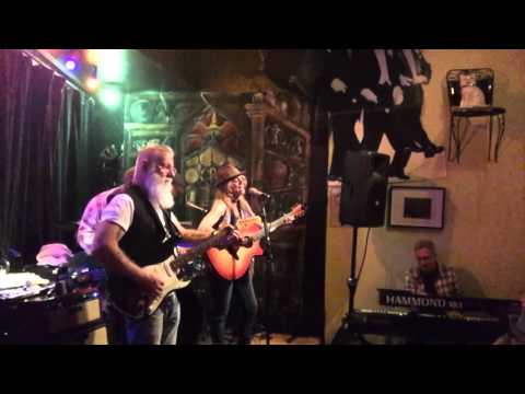 Magda Hiller - Comin' of the Wake