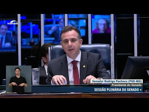 "Ser professor é mais que uma profissão, é uma missão", diz Rodrigo Pacheco