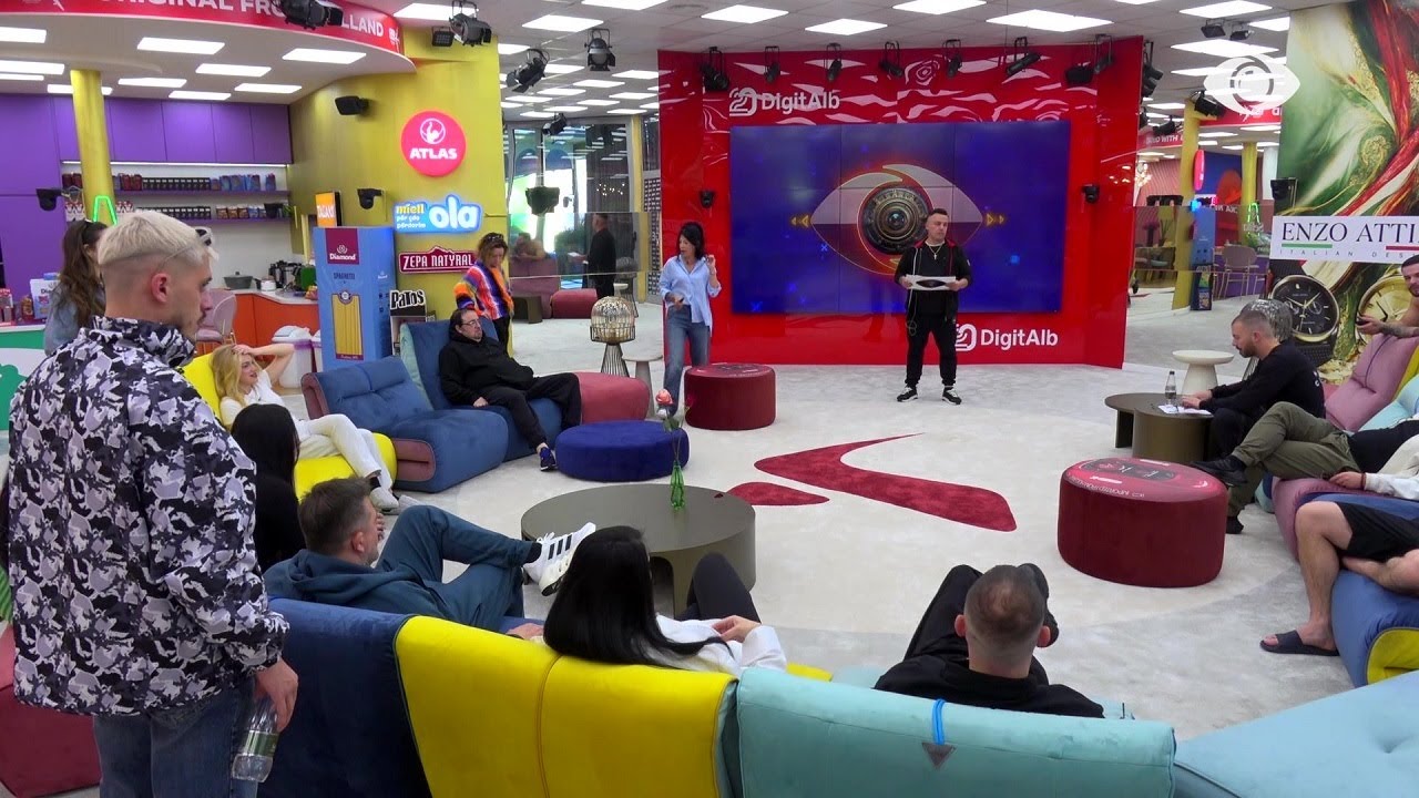 Zarf në shtëpi/ Banorët duhet t’i bëjnë njëri-tjetrit pyetjet që nuk kanë guxuar t’i bëjnë