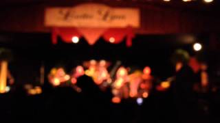 Loretta Lynn - Coal Miner's Daughter (ft. Crystal Gayle & Peggy Sue) Hurricane Mills, TN 10/04/2014