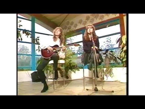 download lagu mp3 mp4 Julianne Regan All About Eve, download lagu Julianne Regan All About Eve gratis, unduh video klip Julianne Regan All About Eve