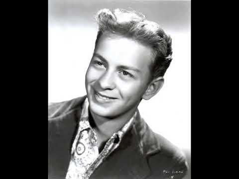 Sentimental Journey (1945) - Mel Tormé and The Mel-Tones