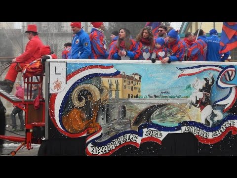Ariete Sacro Cuore  carro da getto - Carnevale Ivrea 2015