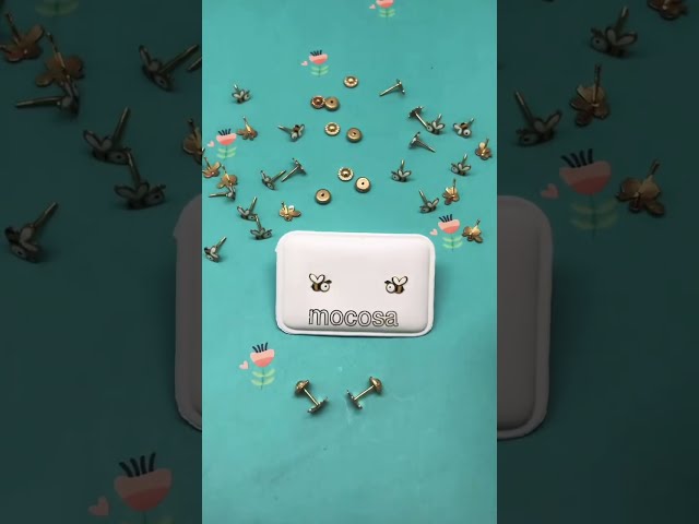 Vídeo relacionado con LONYOO Acrílico Divertidos Pendientes Máquina de Café Colgante Retro Vintage Joyería Cool Barista Regalos para Amantes del Café Mujeres Niñas Bebedores Mamá (Negro)