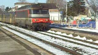 preview picture of video 'BB67318 en Gare d'Abbeville'