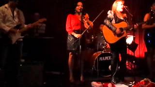 SWEET LITTLE BLOODHOUND PERFORMING @THE FIVE SPOT (1)