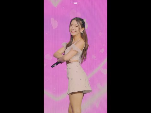 211106 [FANCAM] Praewa Chypre - ความรักใหม่(New Love) @ Idol Exchange MBK Center