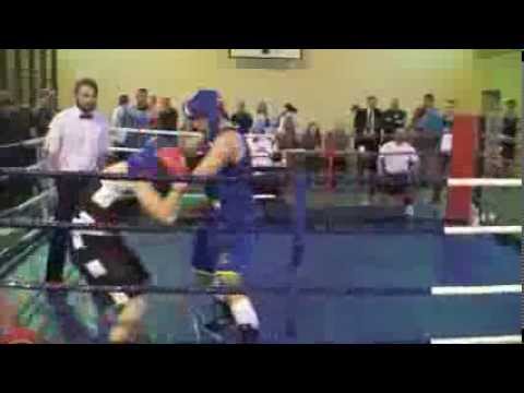 Walka Macieja Szlęka/Fight Boxing/ z Bartoszem Kulińskim /GUKS Carbo Gliwice/