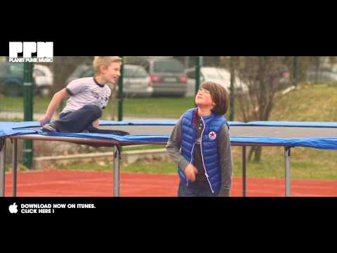 Gromee feat Andreas Moe - Gravity (Official Video)