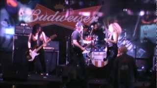 Nashville Pussy - Hitchhike Down To Cincinnati and Kick the Shit Outta Your Drunk Daddy