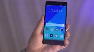 Video thumbnail for Huawei's Honor 7 is really well built, with features to match by CNET