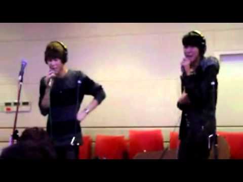 111209 심심타파 Ledapple - My First Kiss (Live) (Cover)