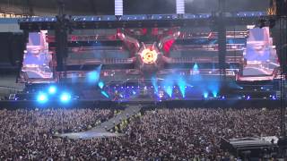 MUSE Live at the Etihad Stadium Manchester 2013  Intro (Explosion) and Supremacy