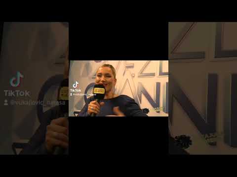 Lutajuća kamera ( Zvezde Granda )