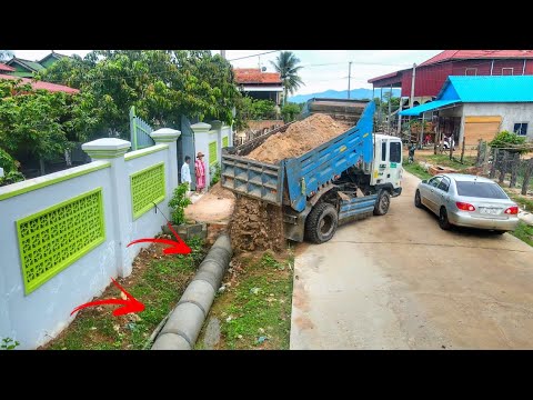 Clean The Drainage System in Front of The House And The Garbage Behind The House to Improve TheHouse