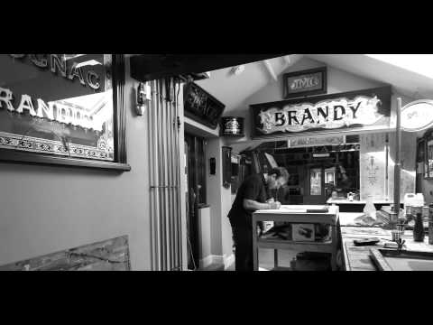 Kings Of Leon - Making of the "Beautiful War" Artwork