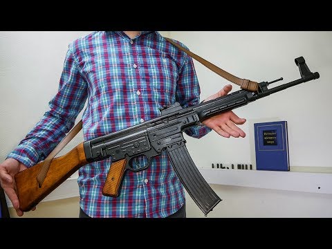 Model of the Denix Sturmgewehr 44 D7 1125C STG 44