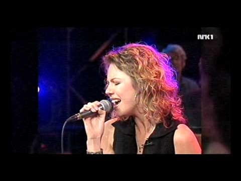 Trine Rein (Retro, NRK): Just missed the train